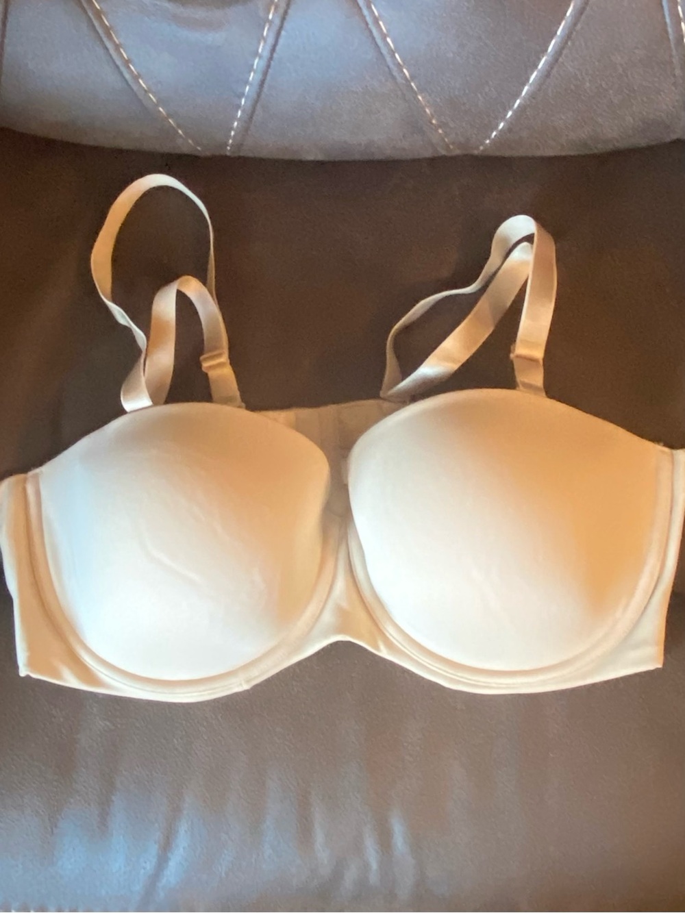 CACIQUE BRA 46D NUDE BIEGE ADJUSTABLE STRAPS RIBBING FOR SUPPORT